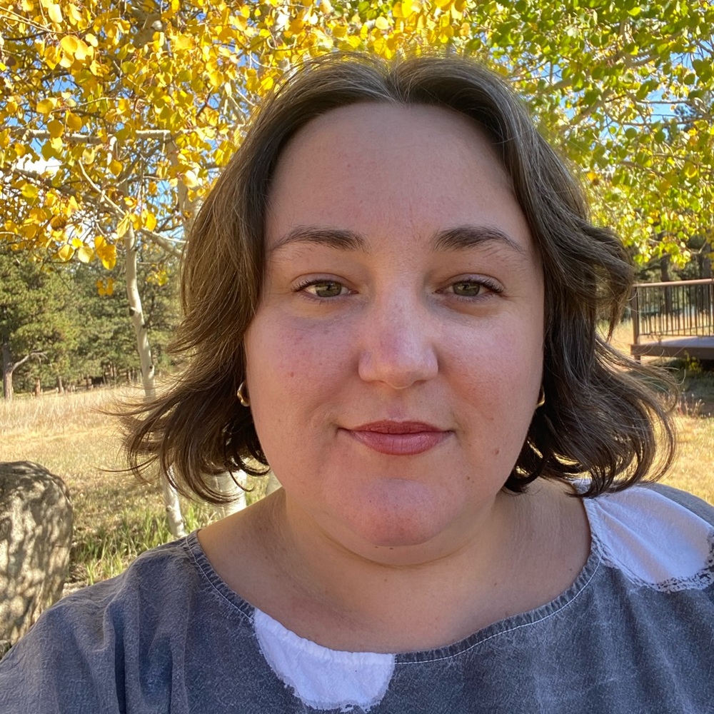 Meet your Posher, Kelly Beth